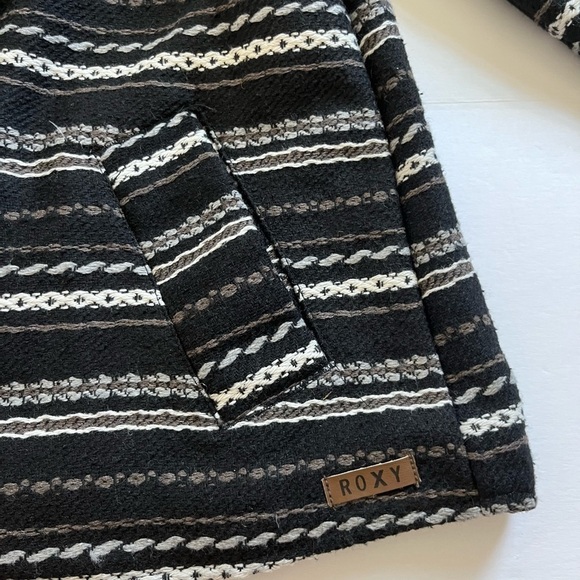 Roxy Black White Gray Striped Jacket New with Tags Size Small - Picture 3 of 11